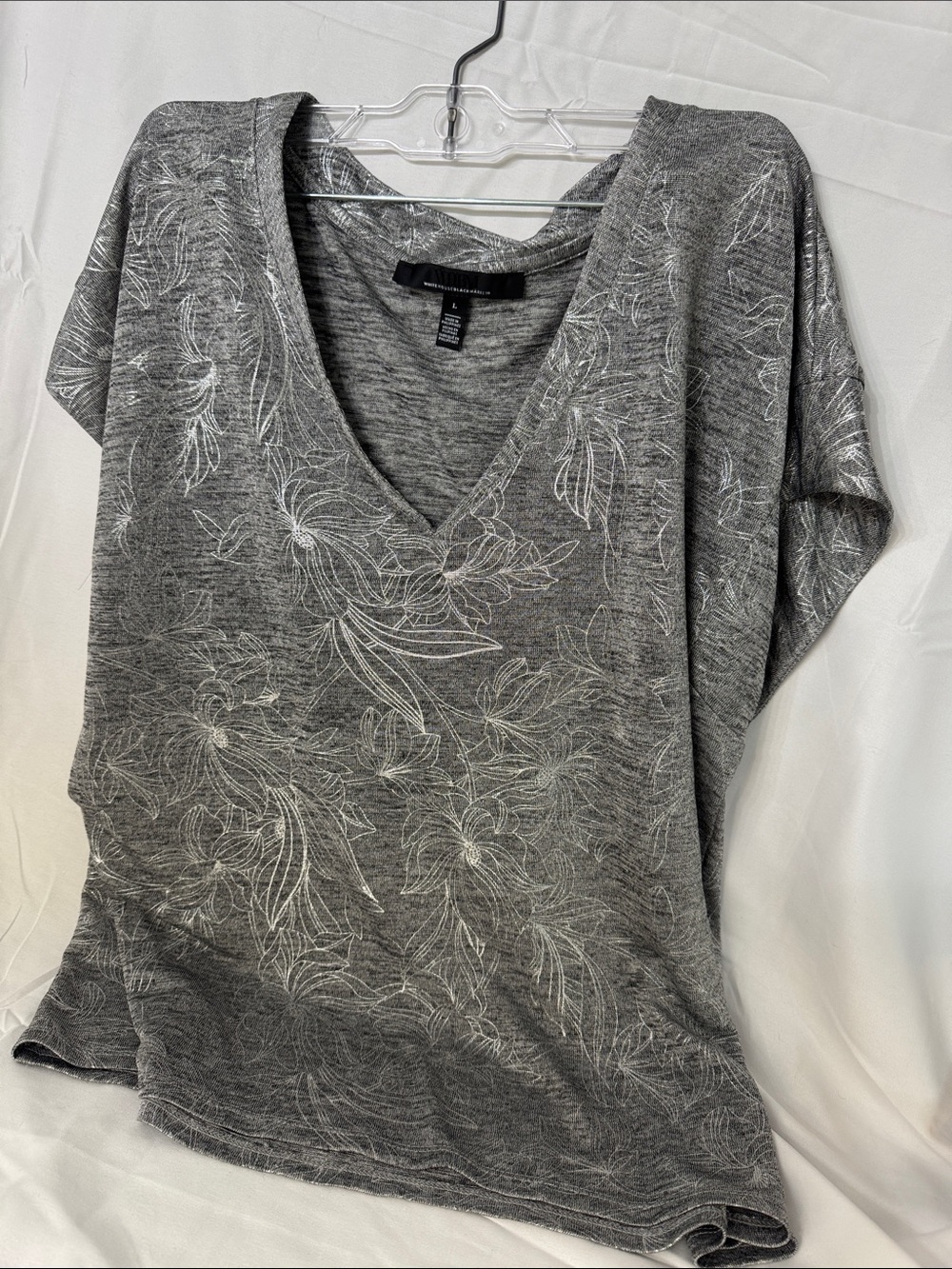 White House Black Market Gray Floral V-Neck Short Sleeve Top